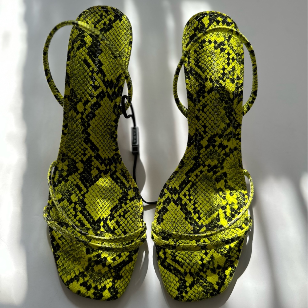 Zara Collection green/yellow neon Snake Print Mid/Kitten Heel size EUR 41, US 10